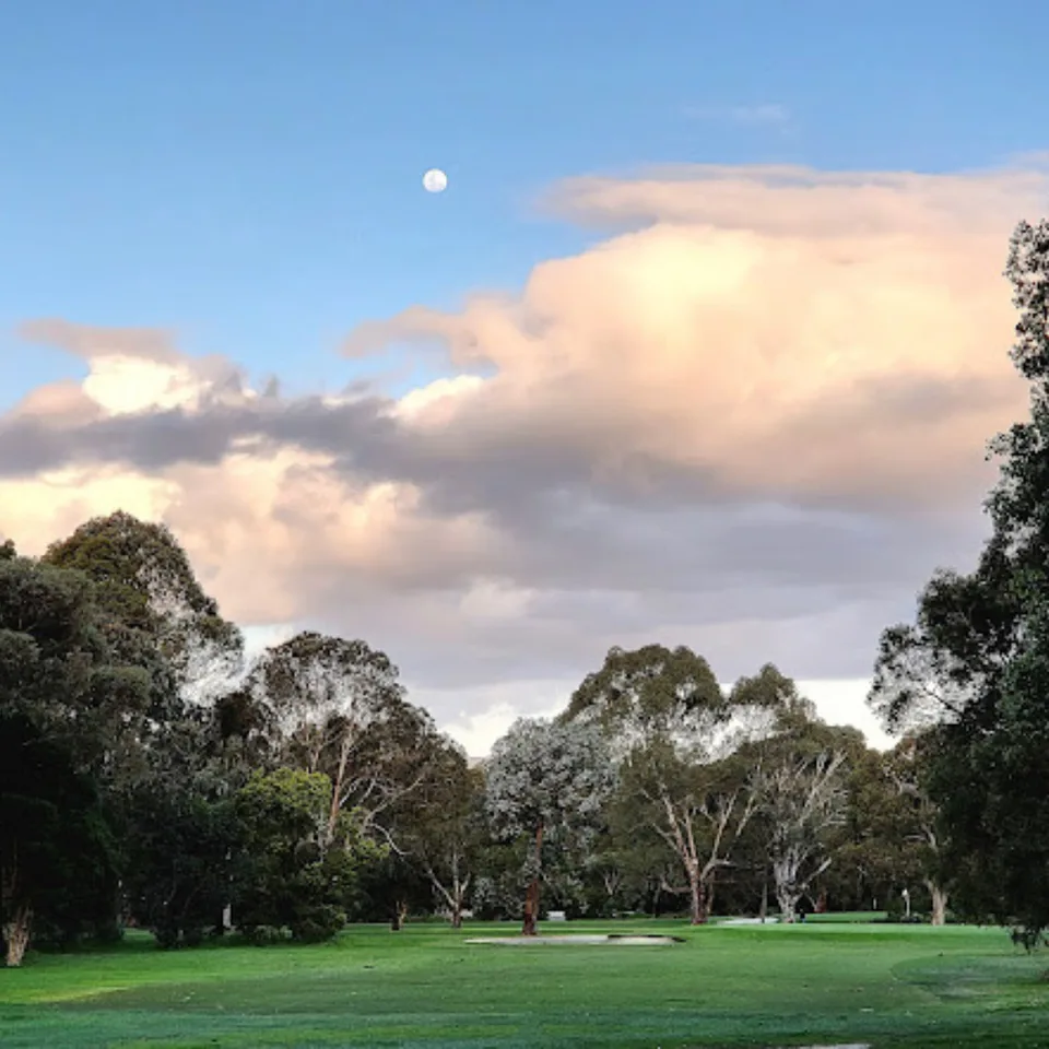Course map of Oakleigh Golf Course